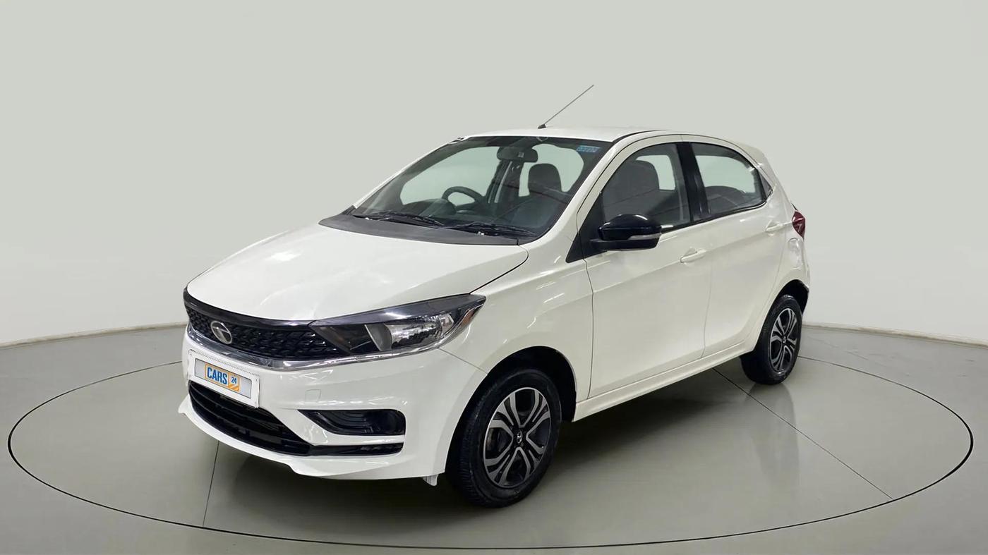 2023 Tata Tiago XT PETROL, Petrol, Manual, 20,449 km, Left Front Diagonal