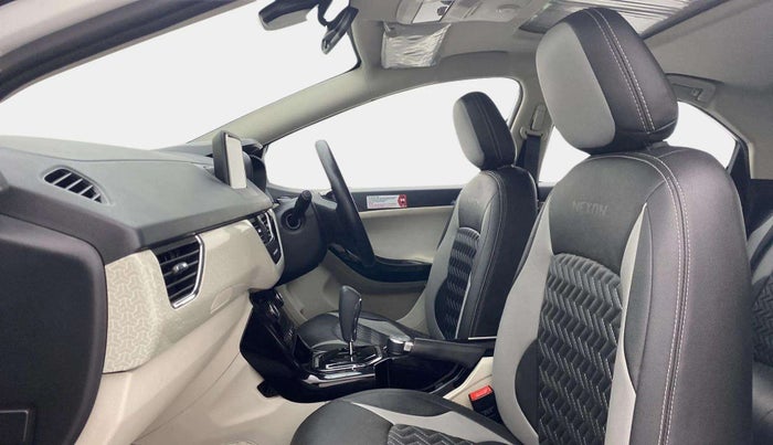 2021 Tata NEXON XZA PLUS SUNROOF DUAL TONE PETROL, Petrol, Automatic, 29,183 km, Right Side Front Door Cabin