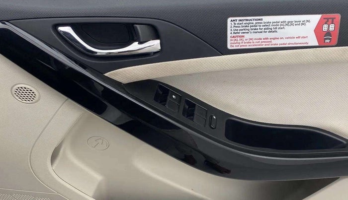 2021 Tata NEXON XZA PLUS SUNROOF DUAL TONE PETROL, Petrol, Automatic, 29,183 km, Driver Side Door Panels Control