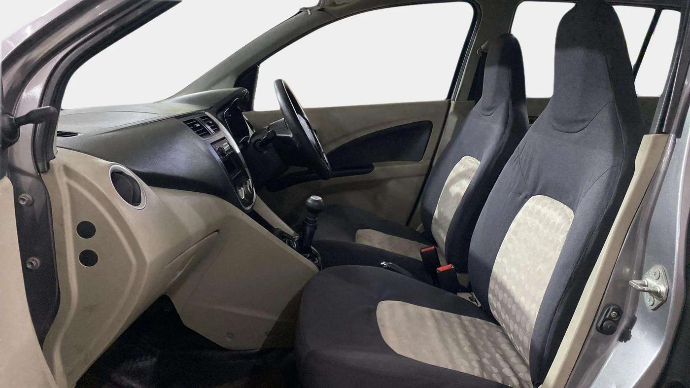 2016 Maruti Celerio VXI, Petrol, Manual, 37,817 km, Right Side Front Door Cabin