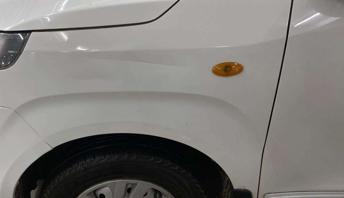 2021 Maruti New Wagon-R LXI CNG 1.0, CNG, Manual, 54,528 km, Left fender - Minor scratches