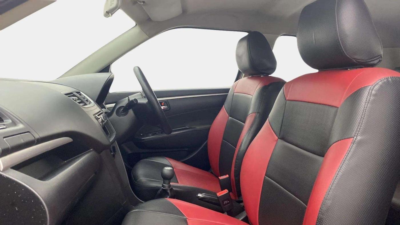 2014 Maruti Swift VXI, Petrol, Manual, 68,289 km, Right Side Front Door Cabin