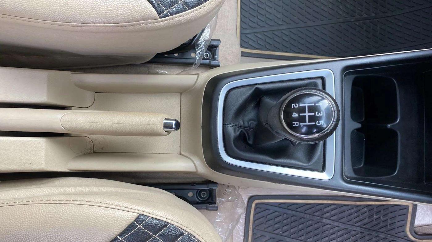 2019 Maruti Dzire ZXI PLUS, Petrol, Manual, 25,440 km, Gear Lever