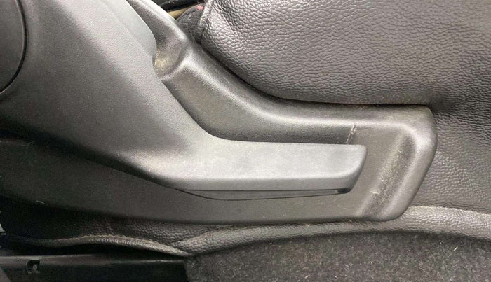 2018 Maruti IGNIS DELTA 1.2, Petrol, Manual, 8,575 km, Driver Side Adjustment Panel