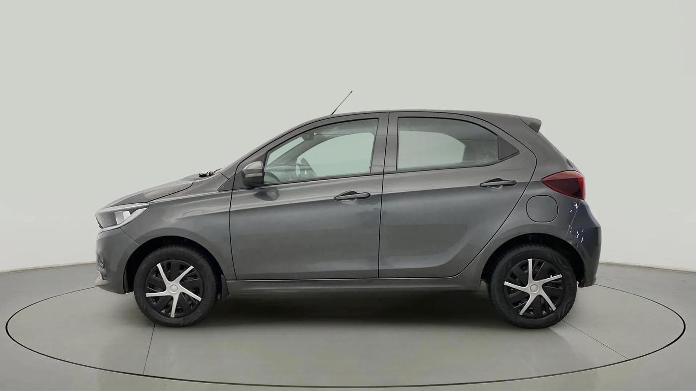 2021 Tata Tiago XT PETROL, Petrol, Manual, 21,033 km, Left Side