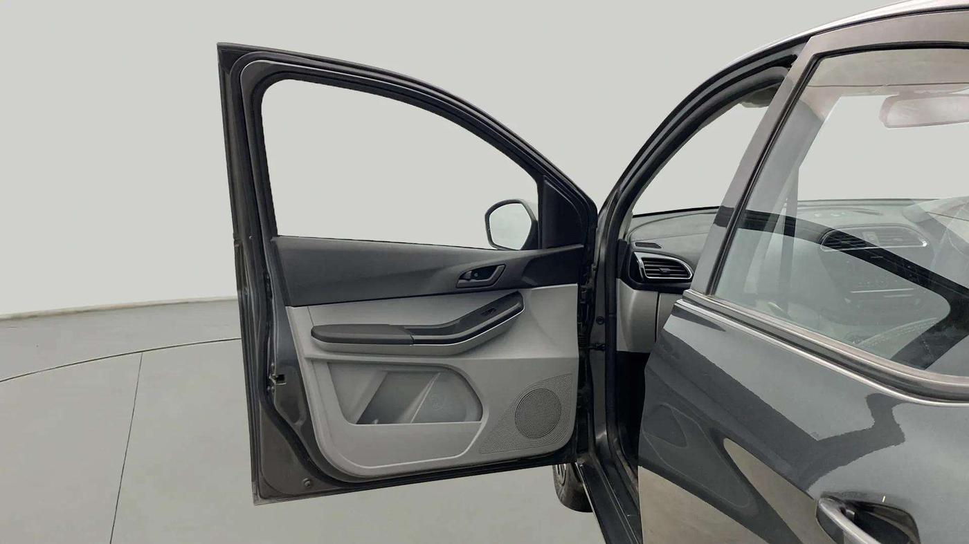 2021 Tata Tiago XT PETROL, Petrol, Manual, 21,033 km, LHS Front Door