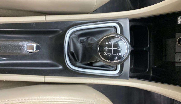 2020 Maruti Ciaz ALPHA 1.5 SHVS PETROL, Petrol, Manual, 92,440 km, Gear Lever