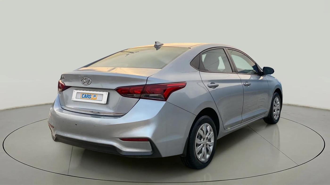 2019 Hyundai Verna 1.4 E PETROL, CNG, Manual, 47,025 km, Right Back Diagonal