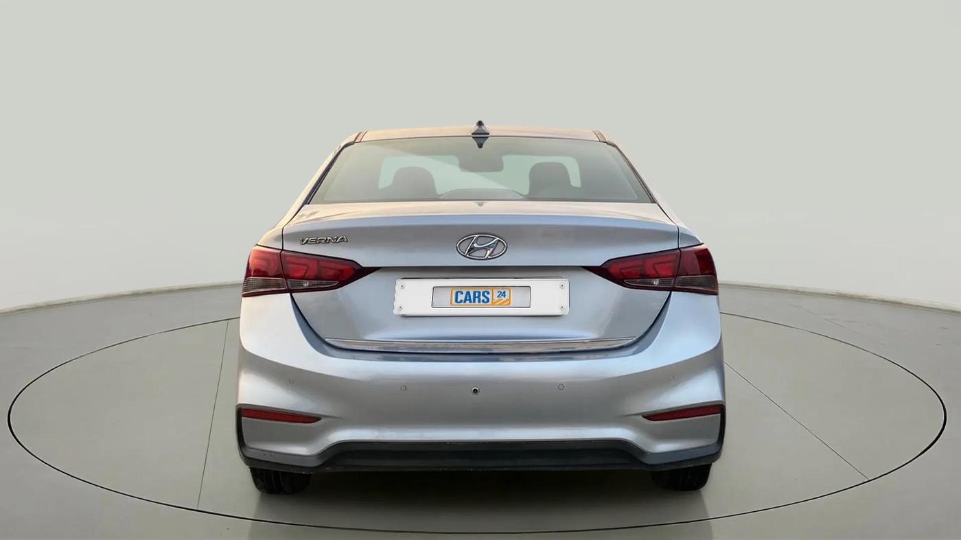 2019 Hyundai Verna 1.4 E PETROL, CNG, Manual, 47,025 km, Back/Rear