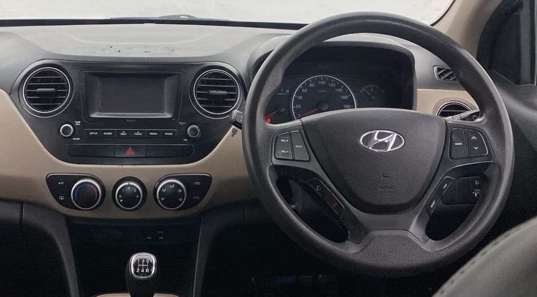 2017 Hyundai Grand i10 SPORTZ 1.2 KAPPA VTVT, Petrol, Manual, 77,098 km, Steering Wheel Close Up