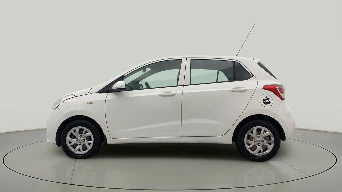2017 Hyundai Grand i10 SPORTZ 1.2 KAPPA VTVT, Petrol, Manual, 77,098 km, Left Side