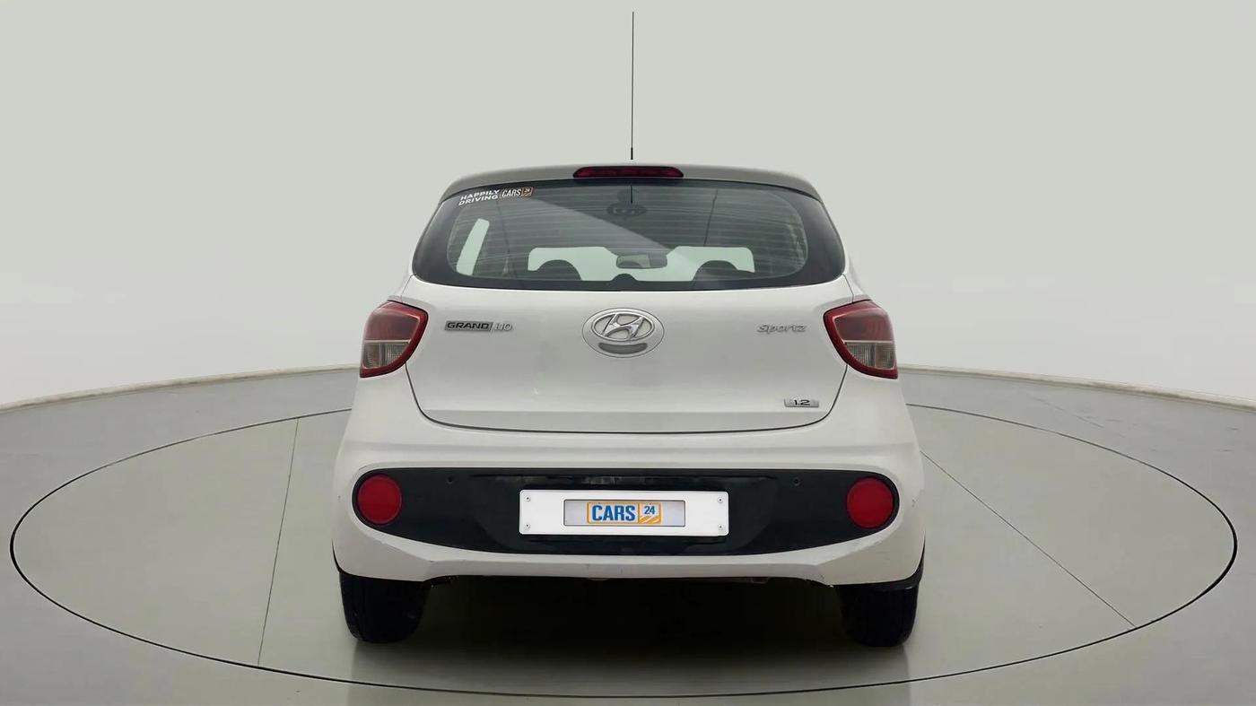 2017 Hyundai Grand i10 SPORTZ 1.2 KAPPA VTVT, Petrol, Manual, 77,098 km, Back/Rear