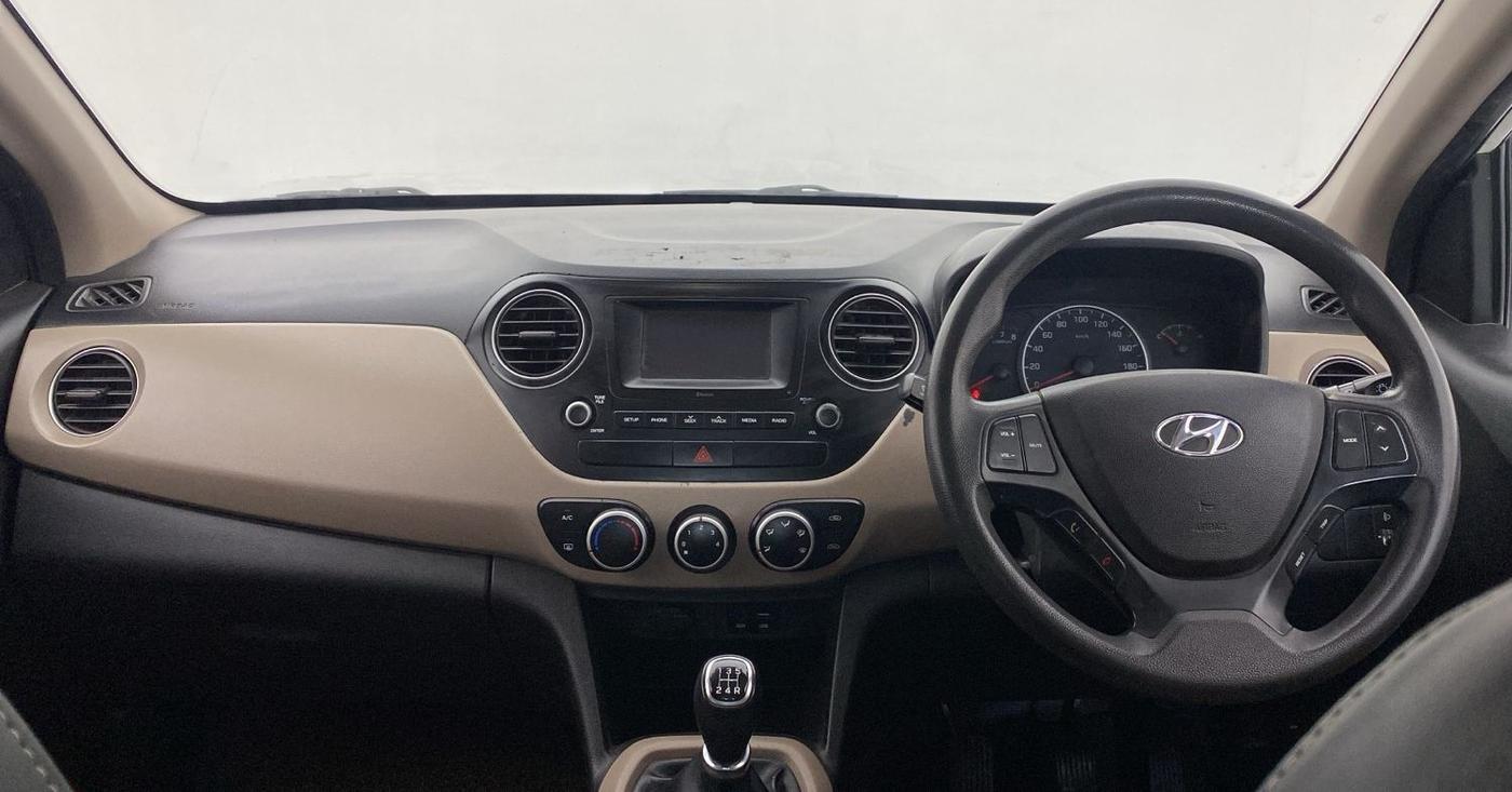 2017 Hyundai Grand i10 SPORTZ 1.2 KAPPA VTVT, Petrol, Manual, 77,098 km, Dashboard