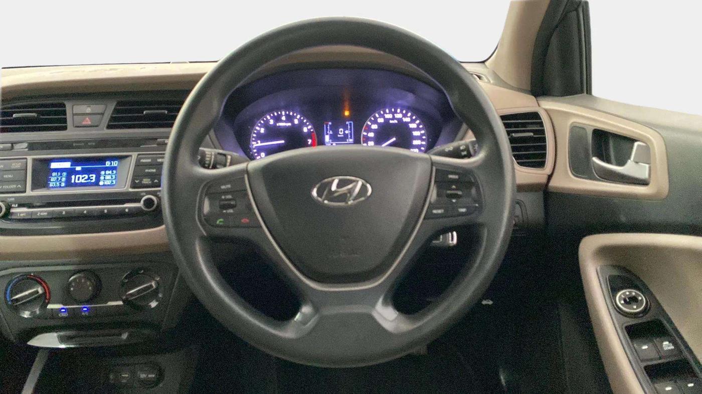 2016 Hyundai Elite i20 MAGNA 1.2, Petrol, Manual, 74,841 km, Steering Wheel Close Up