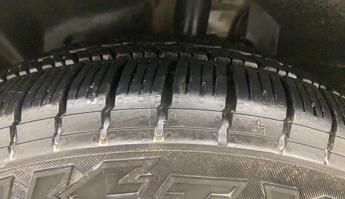 2013 Ford Ecosport TITANIUM 1.5L PETROL AT, Petrol, Automatic, 59,144 km, Left Front Tyre Tread