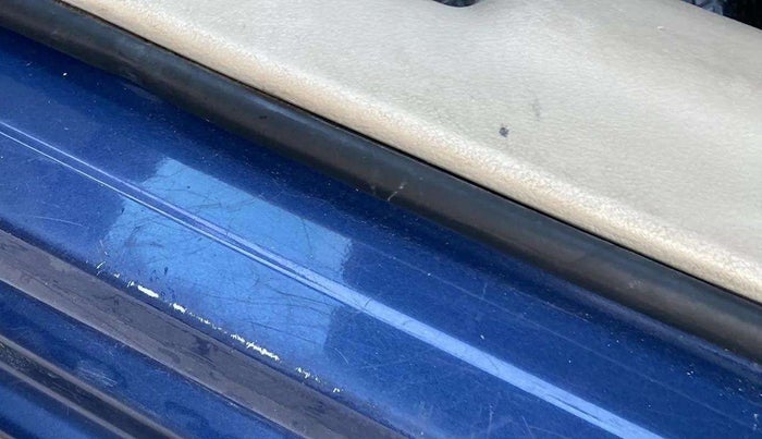 2021 Maruti Dzire VXI, Petrol, Manual, 12,986 km, Left running board - Minor scratches