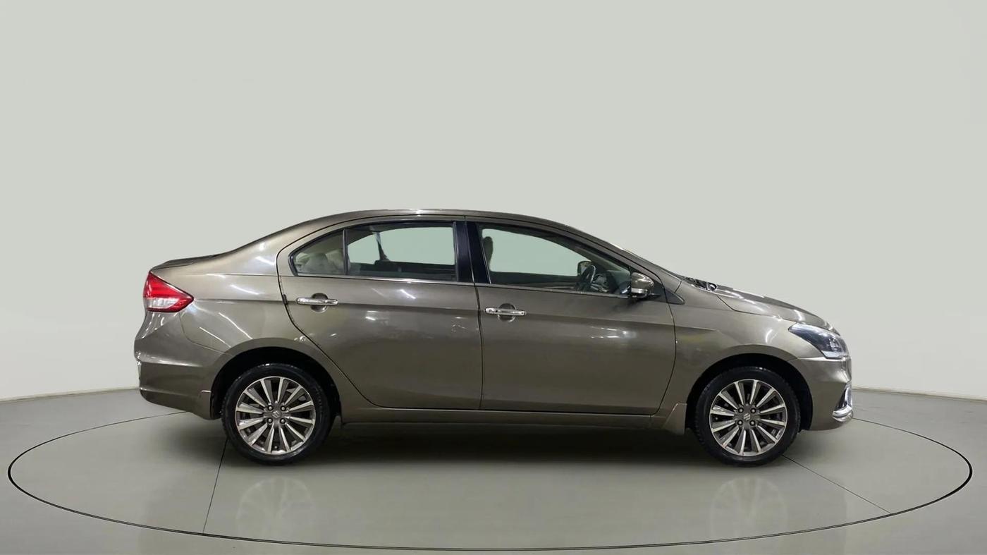 2019 Maruti Ciaz ALPHA 1.5 SHVS PETROL, Petrol, Manual, 67,171 km, Right Side View