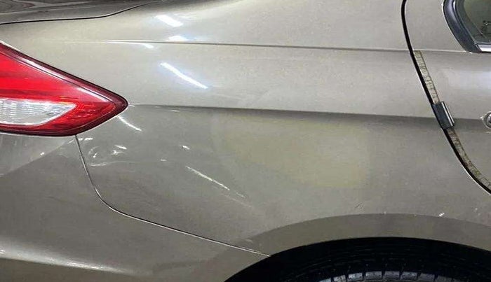 2019 Maruti Ciaz ALPHA 1.5 SHVS PETROL, Petrol, Manual, 67,048 km, Right quarter panel - Minor scratches