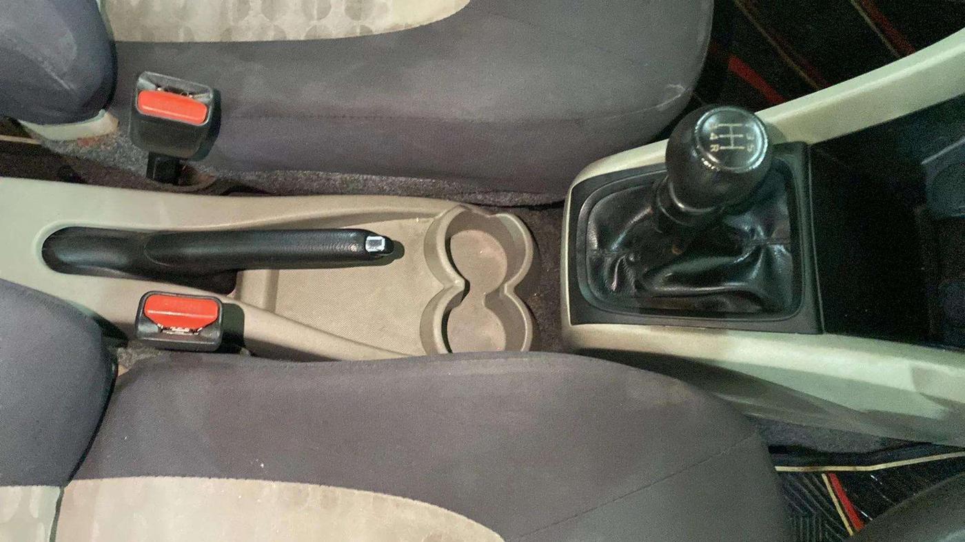 2016 Maruti Celerio VXI, Petrol, Manual, 25,311 km, Gear Lever