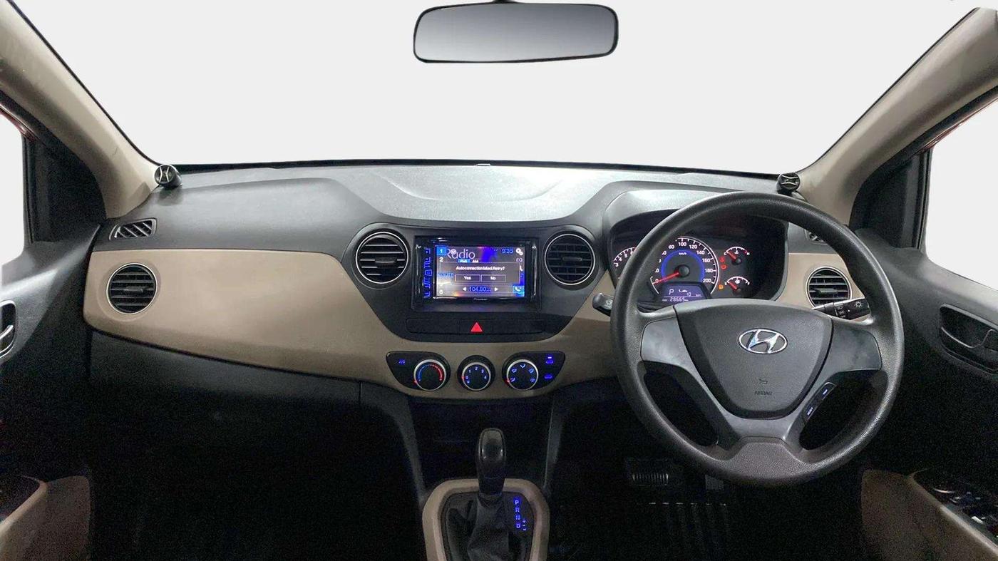 2017 Hyundai Grand i10 MAGNA AT 1.2 KAPPA VTVT, Petrol, Automatic, 28,645 km, Dashboard