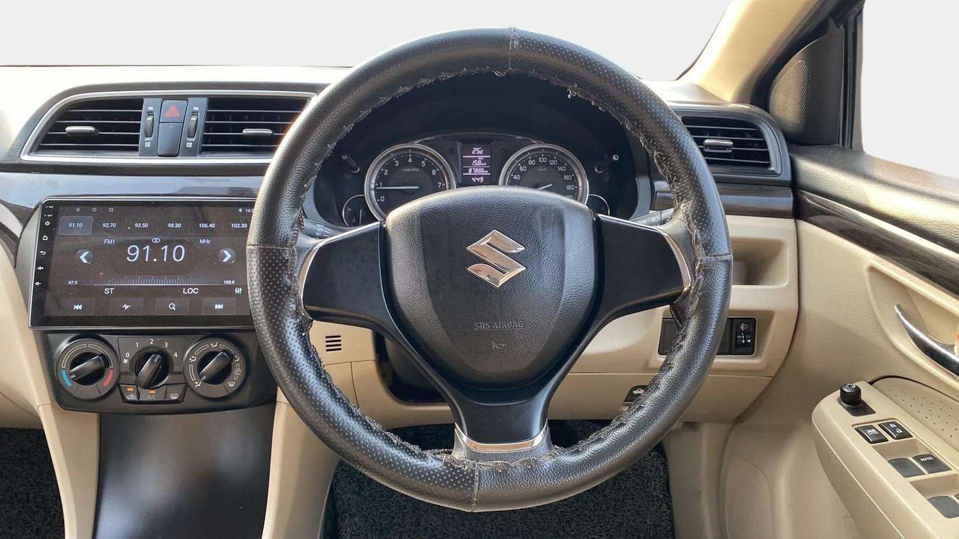 2016 Maruti Ciaz VXI (O), Petrol, Manual, 88,037 km, Steering Wheel Close Up