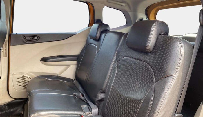 2019 Renault TRIBER RXT, Petrol, Manual, 59,017 km, Right Side Rear Door Cabin