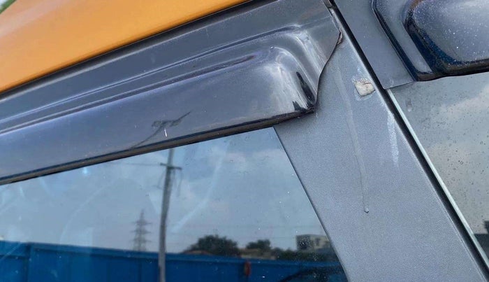 2019 Renault TRIBER RXT, Petrol, Manual, 59,017 km, Rear left door - Door visor damaged
