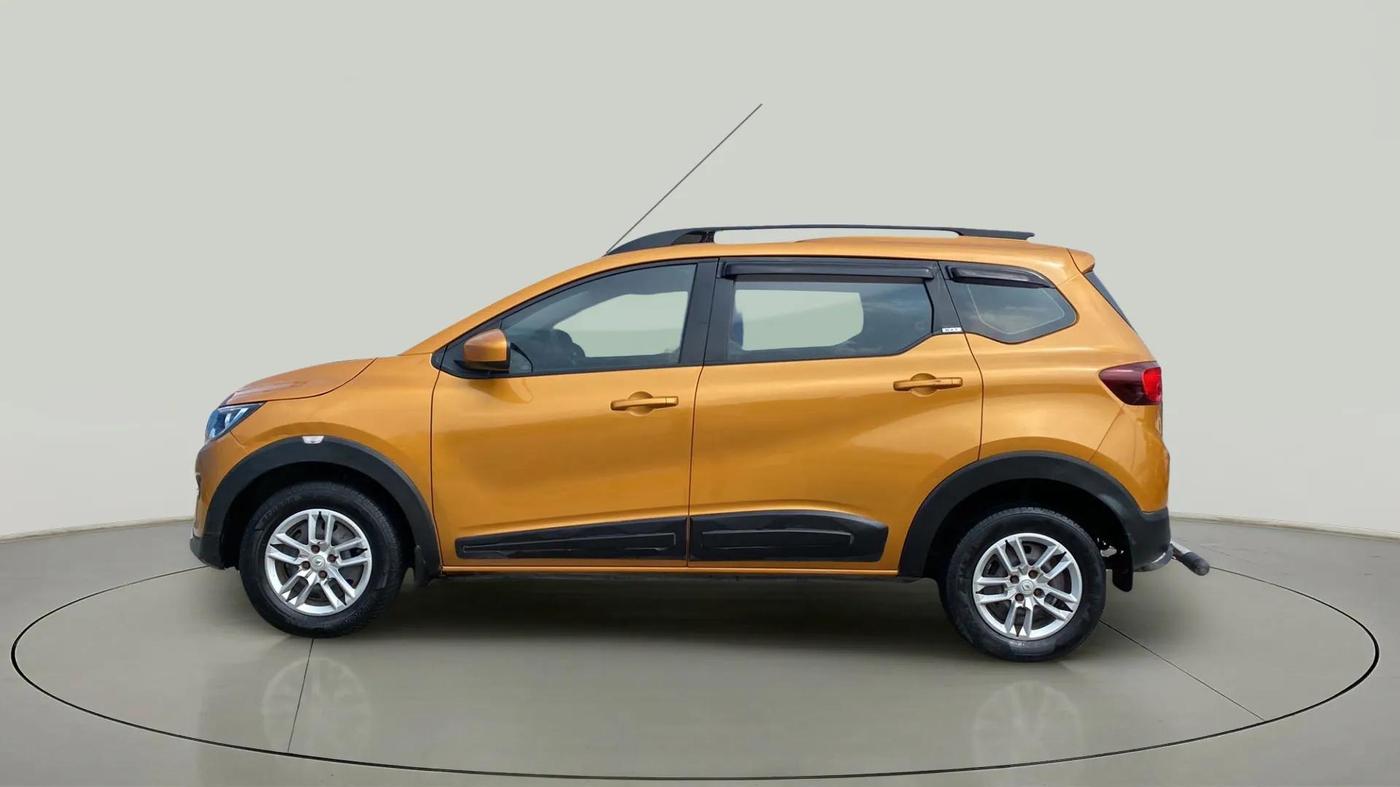 2019 Renault TRIBER RXT, Petrol, Manual, 59,017 km, Left Side