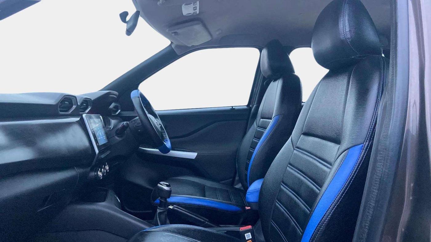 2022 Nissan MAGNITE XV PREMIUM, Petrol, Manual, 22,357 km, Right Side Front Door Cabin