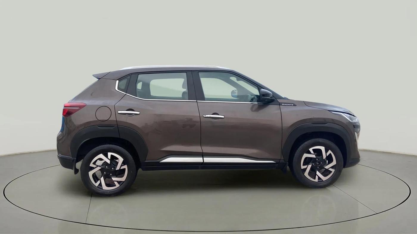 2022 Nissan MAGNITE XV PREMIUM, Petrol, Manual, 22,357 km, Right Side View