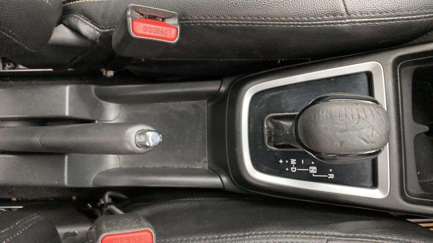 2018 Maruti Swift VXI AMT, Petrol, Automatic, 56,825 km, Gear Lever