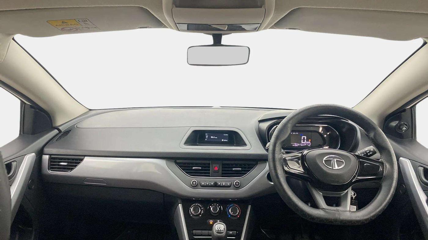 2023 Tata NEXON XM PETROL, Petrol, Manual, 14,332 km, Dashboard