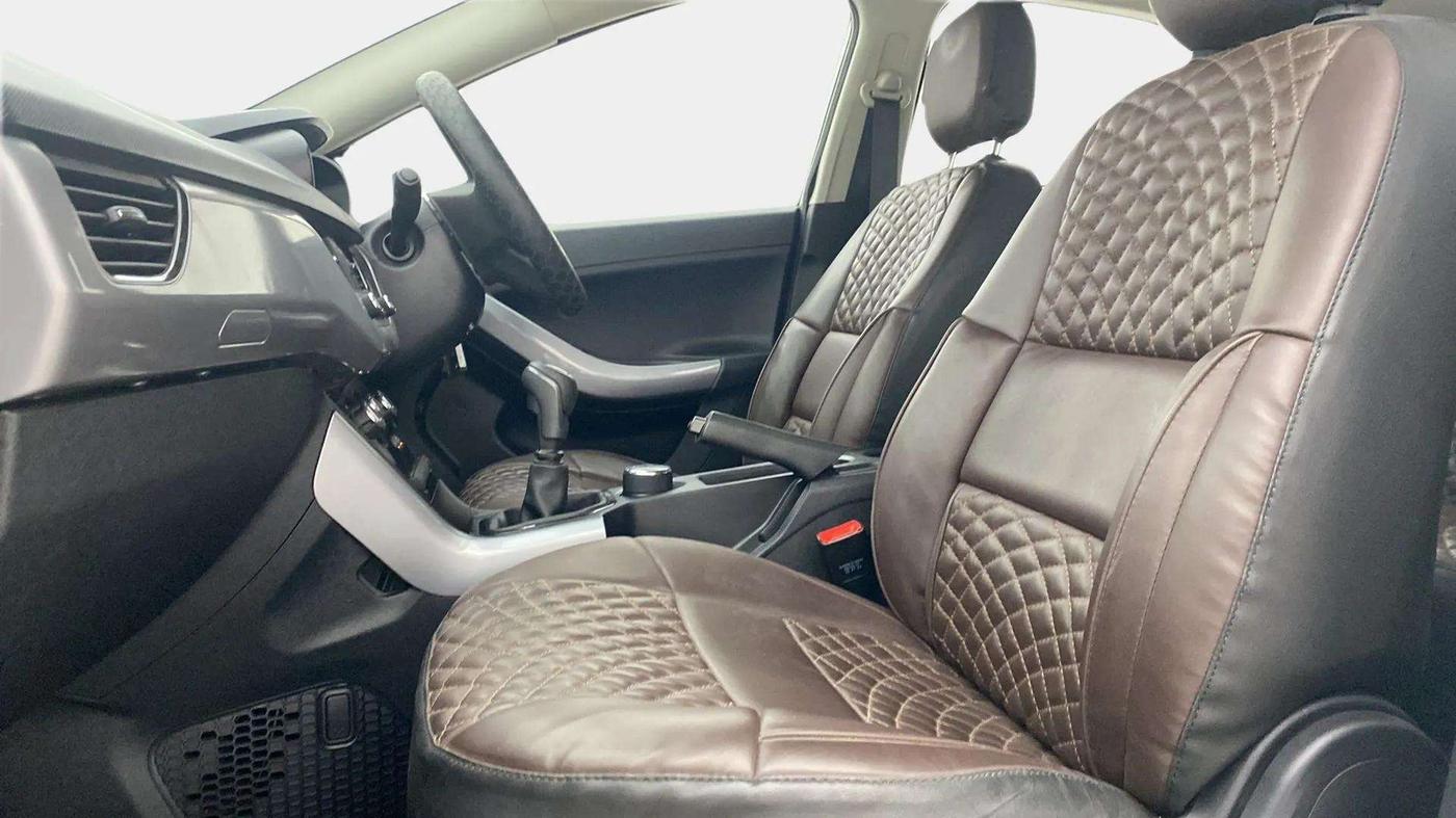 2023 Tata NEXON XM PETROL, Petrol, Manual, 14,332 km, Right Side Front Door Cabin