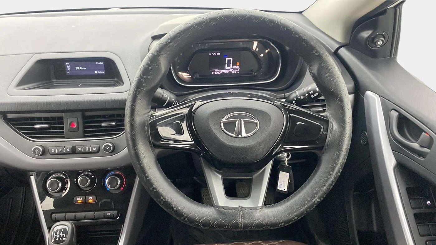 2023 Tata NEXON XM PETROL, Petrol, Manual, 14,332 km, Steering Wheel Close Up