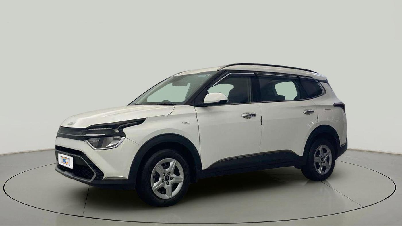 2022 KIA CARENS PREMIUM 1.4 PETROL 7 STR, Petrol, Manual, 37,392 km, Left Front Diagonal
