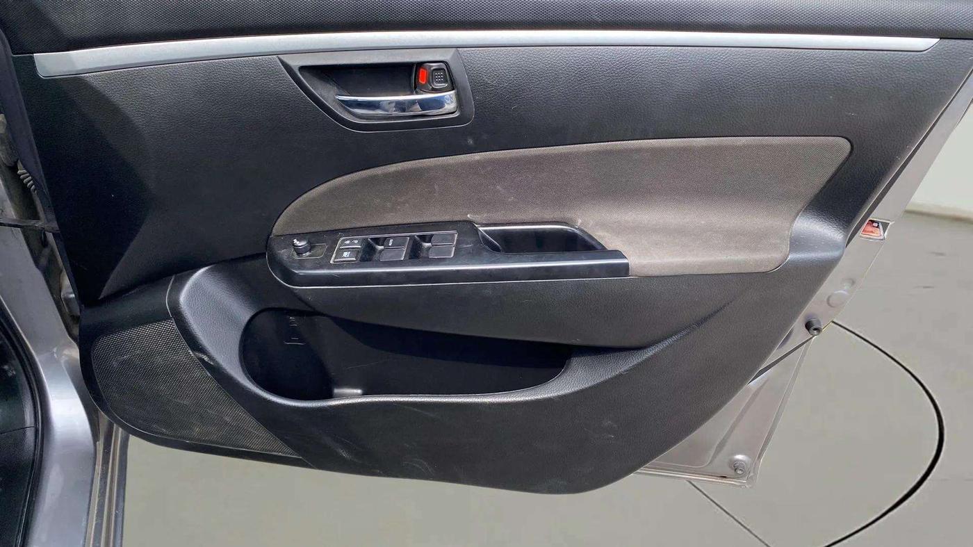 2013 Maruti Swift VXI, Petrol, Manual, 51,984 km, Driver Side Door Panels Control