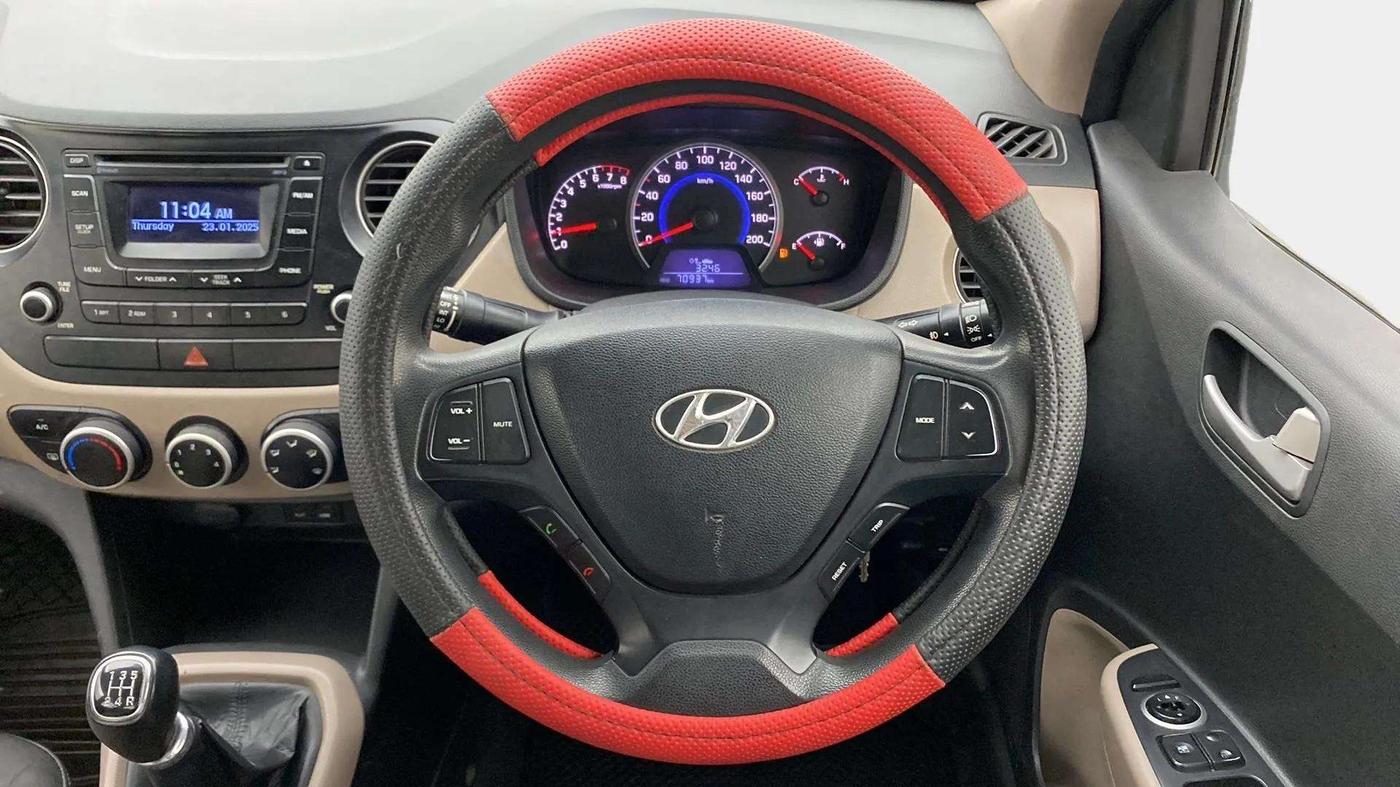 2015 Hyundai Grand i10 SPORTZ 1.2 KAPPA VTVT, Petrol, Manual, 71,020 km, Steering Wheel Close Up