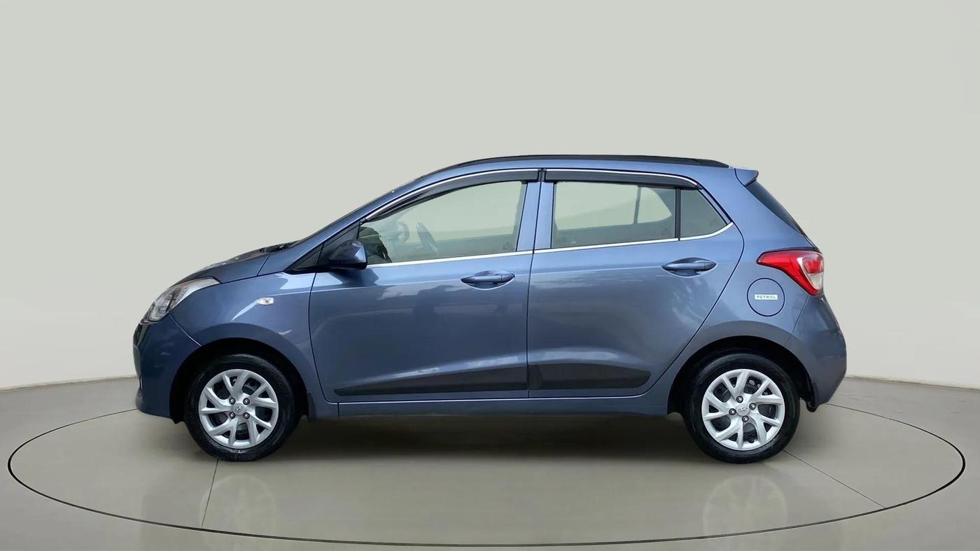 2017 Hyundai Grand i10 SPORTZ 1.2 KAPPA VTVT, Petrol, Manual, 20,897 km, Left Side