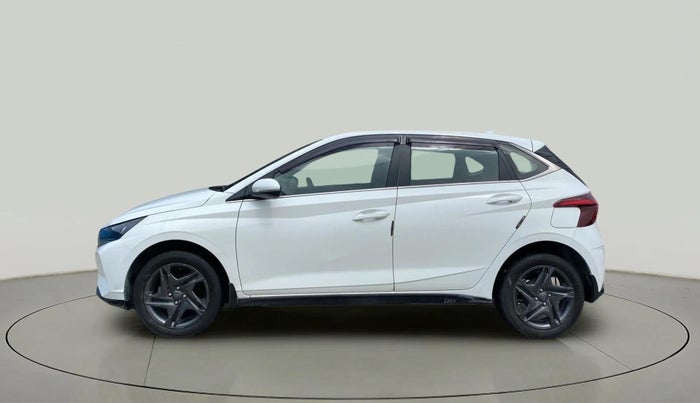 2021 Hyundai NEW I20 SPORTZ 1.2 MT, Petrol, Manual, 24,428 km, Left Side