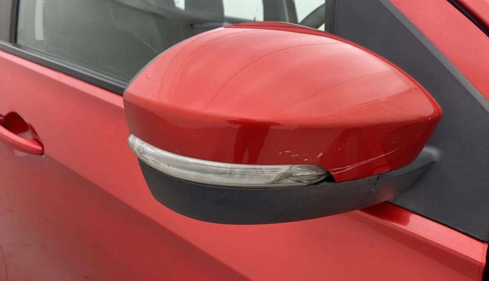 2017 Tata Tiago XZA PLUS PETROL, Petrol, Automatic, 18,326 km, Right rear-view mirror - Indicator light has minor damage