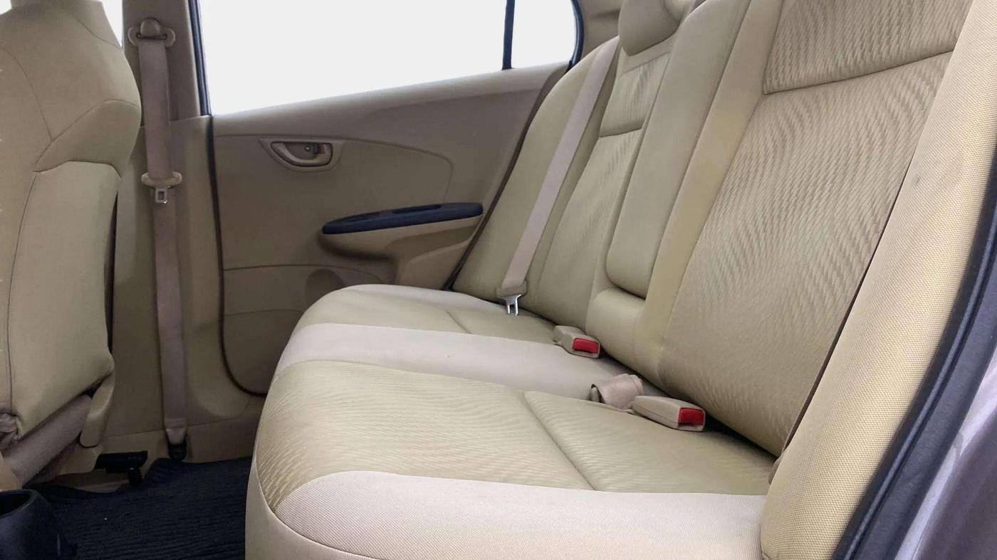 2015 Honda Amaze 1.2L I-VTEC SX, Petrol, Manual, 68,575 km, Right Side Rear Door Cabin