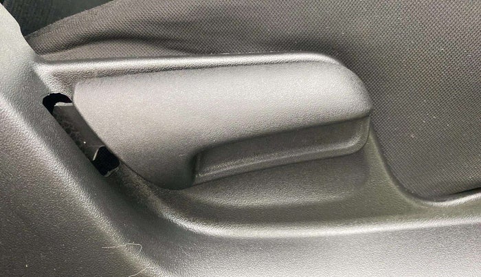 2015 Maruti Swift VXI, Petrol, Manual, 84,932 km, Driver Side Adjustment Panel