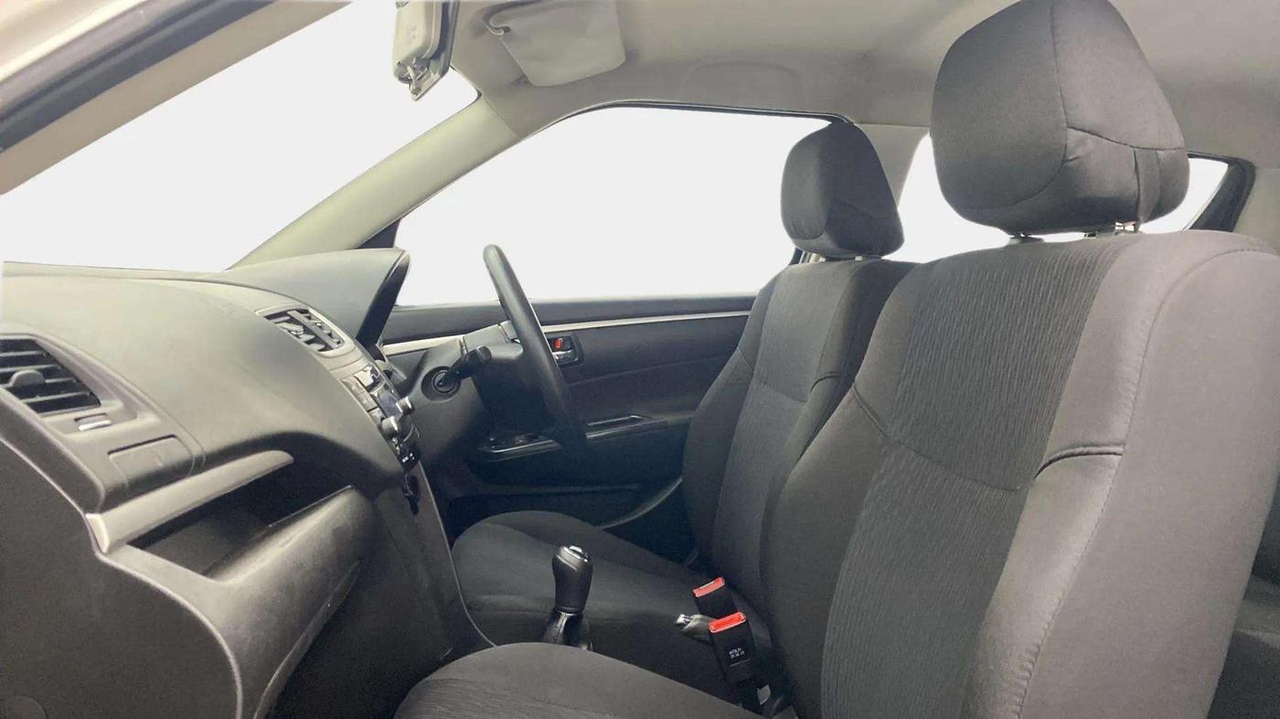 2015 Maruti Swift VXI, Petrol, Manual, 84,932 km, Right Side Front Door Cabin