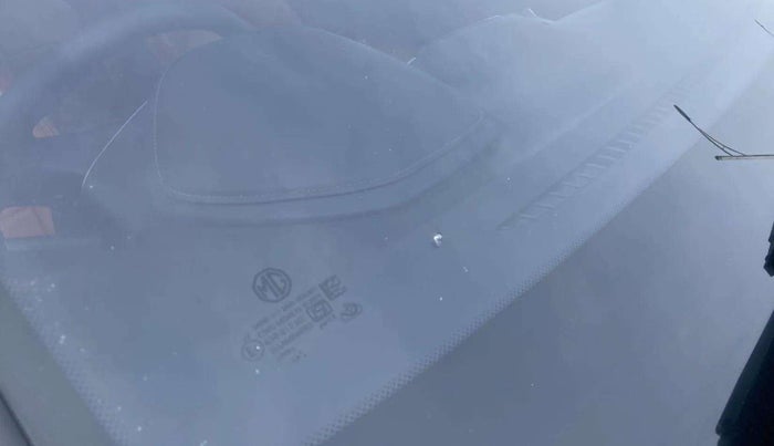 2021 MG HECTOR SUPER 1.5 PETROL, Petrol, Manual, 65,677 km, Front windshield - Minor spot on windshield