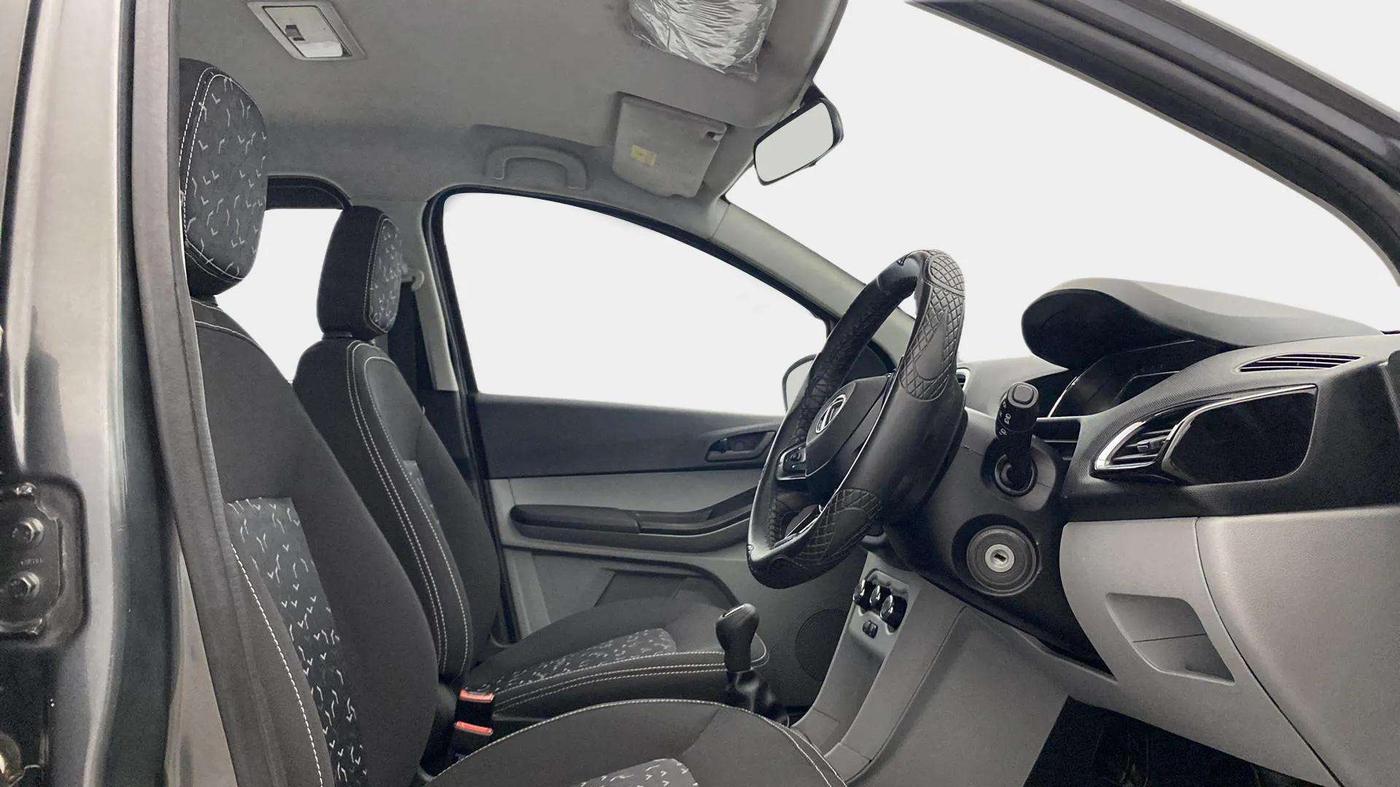 2020 Tata Tiago XZ PETROL, Petrol, Manual, 61,970 km, Right Side Front Door Cabin