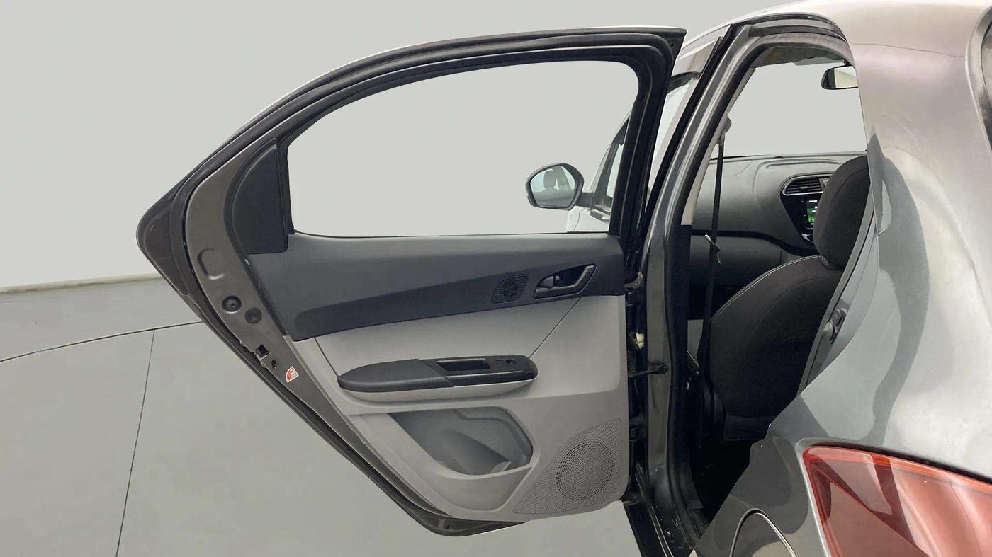 2020 Tata Tiago XZ PETROL, Petrol, Manual, 61,970 km, LHS Rear Door
