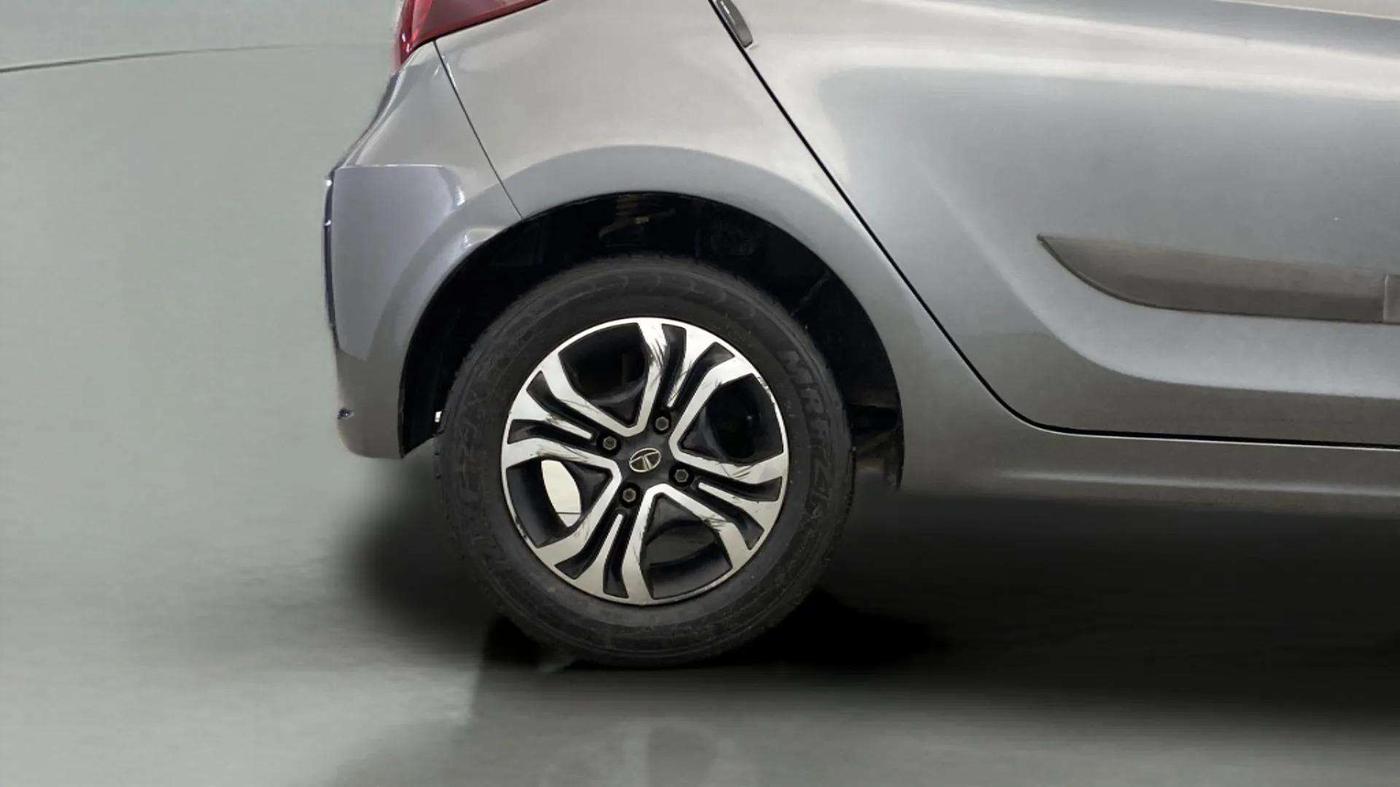 2020 Tata Tiago XZ PETROL, Petrol, Manual, 61,970 km, Right Rear Wheel