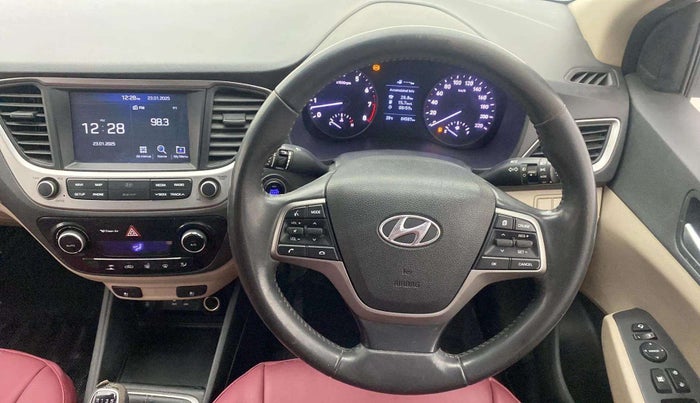 2018 Hyundai Verna 1.6 VTVT SX O, Petrol, Manual, 84,695 km, Steering Wheel Close Up