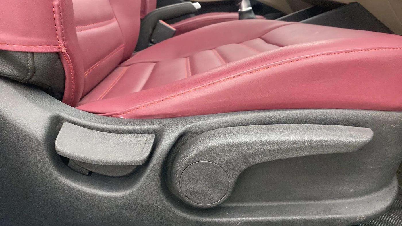 2018 Hyundai Verna 1.6 VTVT SX O, Petrol, Manual, 84,773 km, Driver Side Adjustment Panel