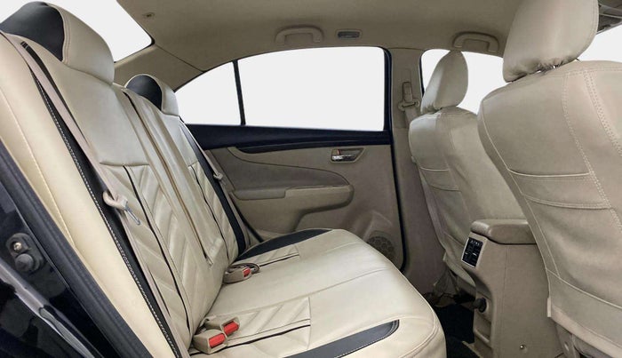 2015 Maruti Ciaz ZXI, Petrol, Manual, 74,838 km, Right Side Rear Door Cabin